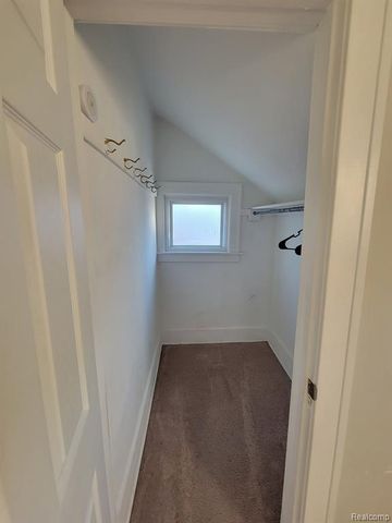 6520 Hartwell Street, Dearborn, MI 48126