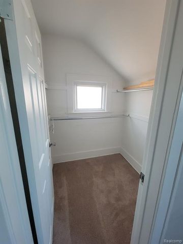 6520 Hartwell Street, Dearborn, MI 48126