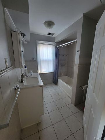 6520 Hartwell Street, Dearborn, MI 48126