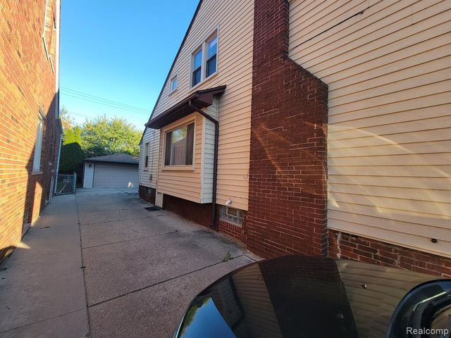 6520 Hartwell Street, Dearborn, MI 48126