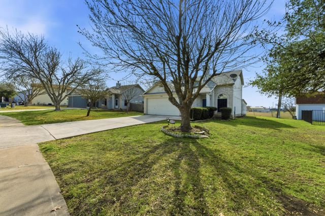 700 Faircrest DR, Buda, TX 78610