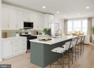24987 ROSSLARE HARBOUR TER, Chantilly, VA 20152