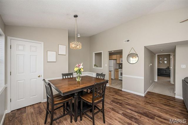 1450 Bluebird Terrace, Brentwood, MO 63144