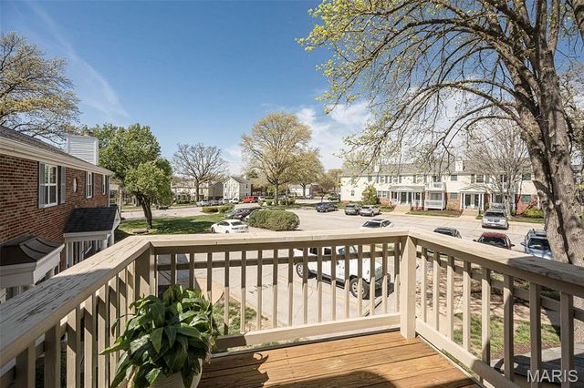 1450 Bluebird Terrace, Brentwood, MO 63144