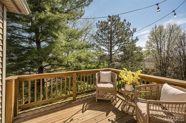 1450 Bluebird Terrace, Brentwood, MO 63144