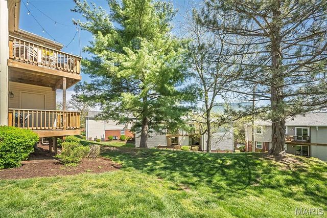 1450 Bluebird Terrace, Brentwood, MO 63144