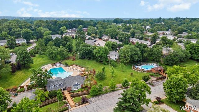 1450 Bluebird Terrace, Brentwood, MO 63144
