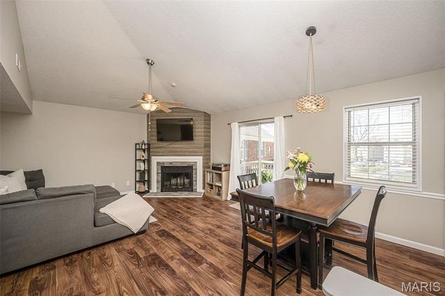 1450 Bluebird Terrace, Brentwood, MO 63144