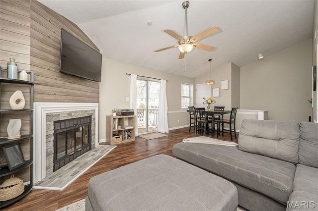 1450 Bluebird Terrace, Brentwood, MO 63144
