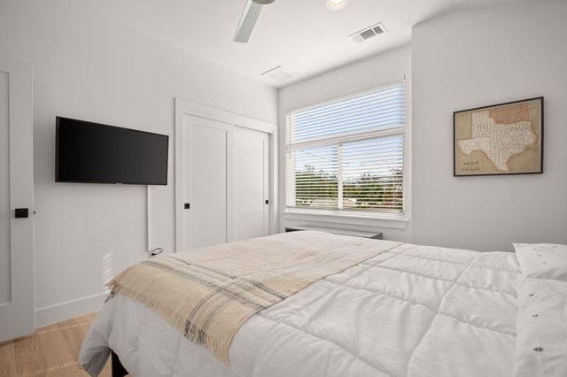 3506 Pennsylvania Ave 1, Austin, TX 78721