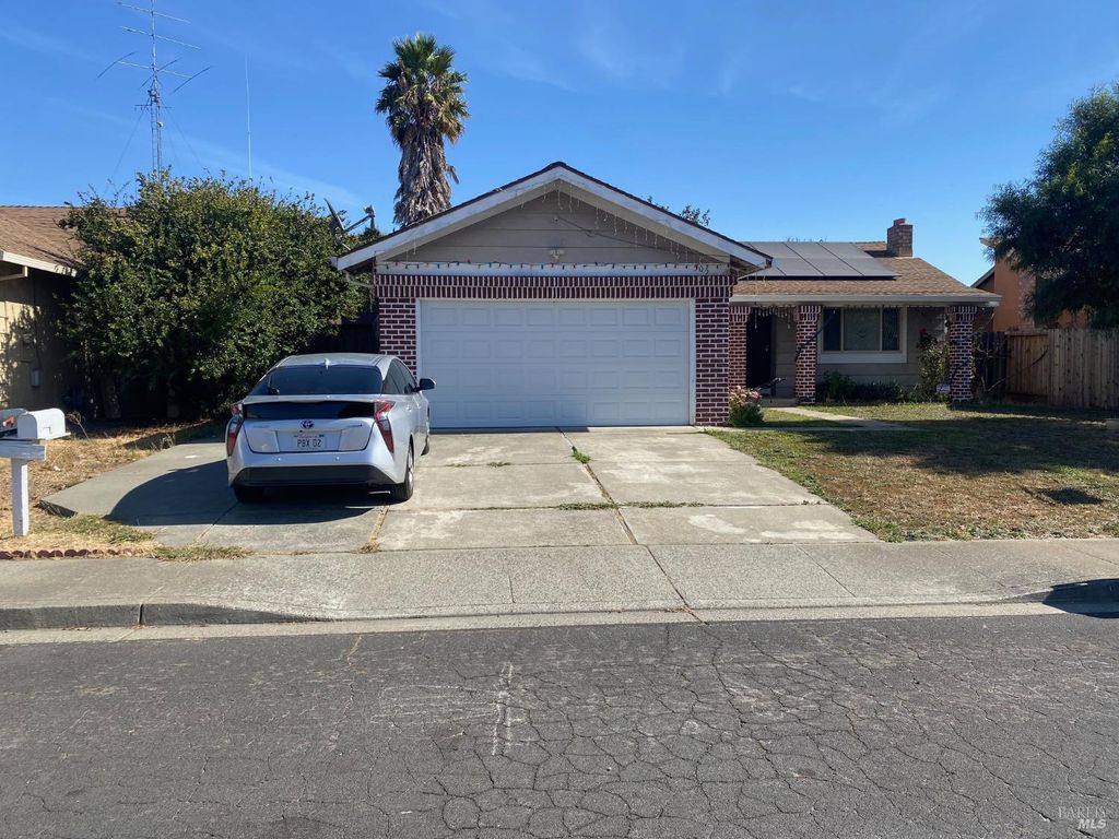505 Crested Dr, Suisun City, CA 94585