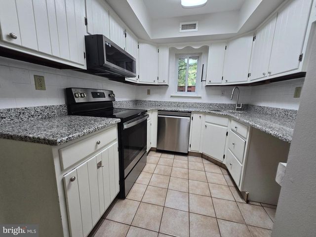 1006 WORTHINGTON DR, Exton, PA 19341