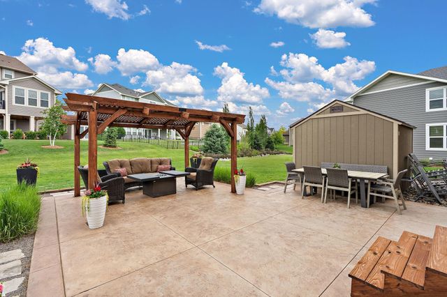 19320 Hudson Court, Lakeville, MN 55044
