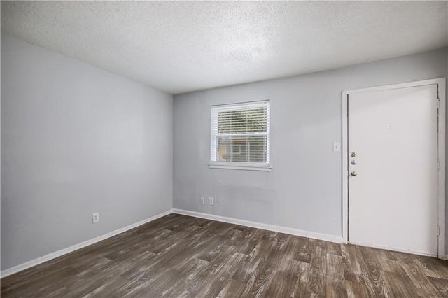 2401 Manor RD 102, Austin, TX 78722
