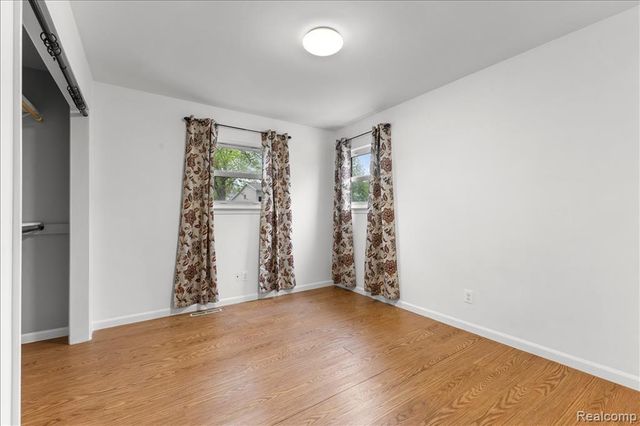 719 Hartner Drive, Holly, MI 48442