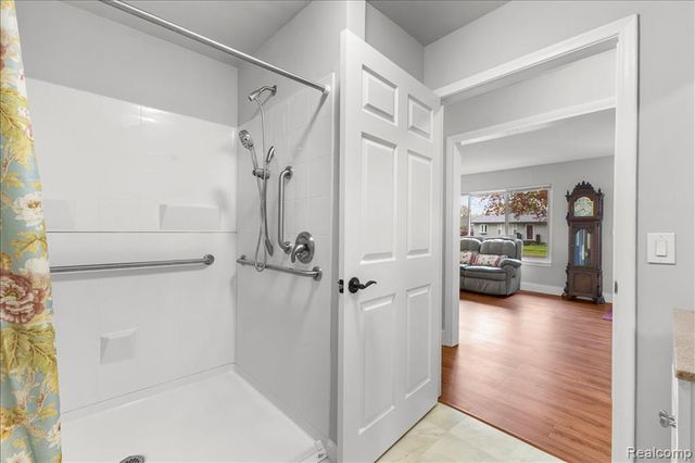719 Hartner Drive, Holly, MI 48442