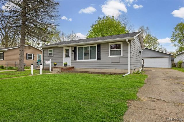719 Hartner Drive, Holly, MI 48442