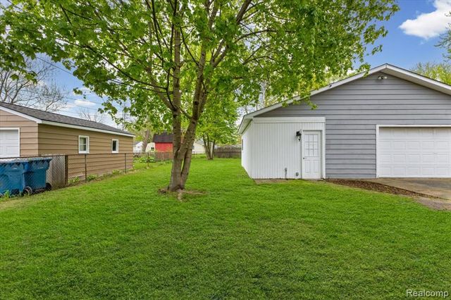719 Hartner Drive, Holly, MI 48442