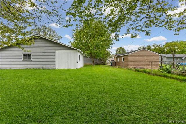 719 Hartner Drive, Holly, MI 48442