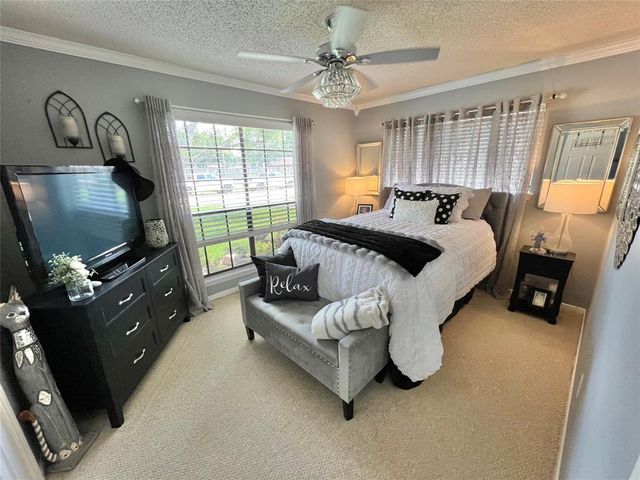 728 S Remington Drive, Angleton, TX 77515