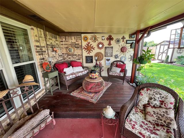 728 S Remington Drive, Angleton, TX 77515