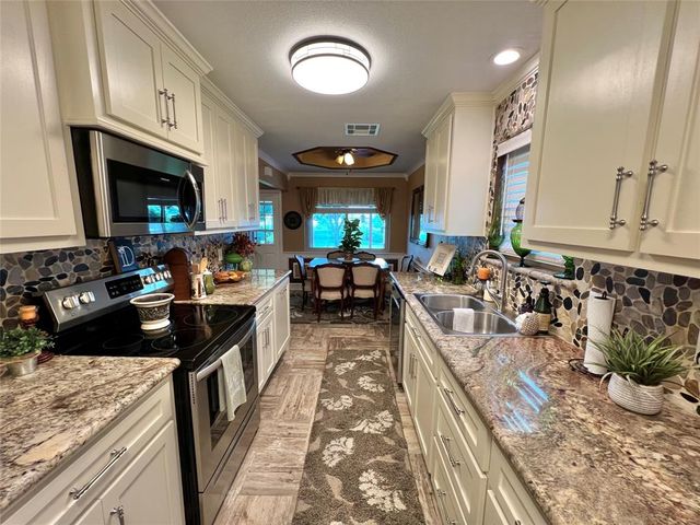 728 S Remington Drive, Angleton, TX 77515