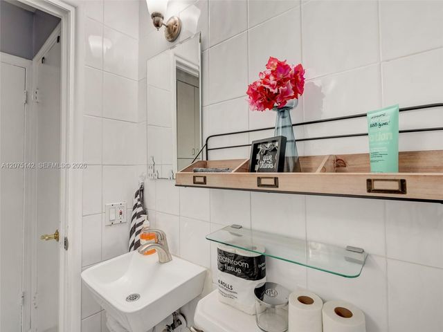 400 Cadima Avenue 0, Coral Gables, FL 33134