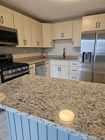 922 Old Willow Road 208, Prospect Heights, IL 60070