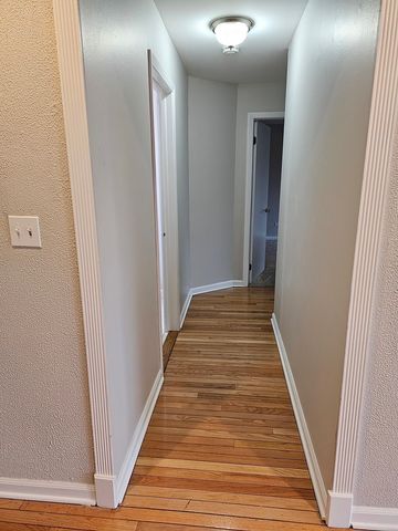 922 Old Willow Road 208, Prospect Heights, IL 60070