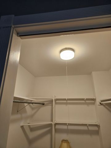 922 Old Willow Road 208, Prospect Heights, IL 60070