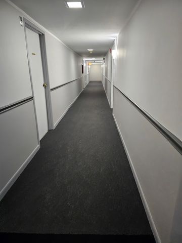 922 Old Willow Road 208, Prospect Heights, IL 60070