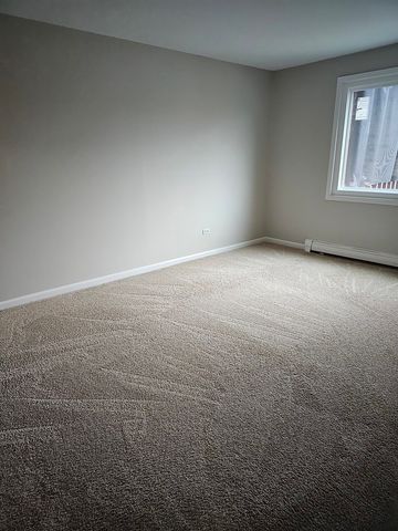 922 Old Willow Road 208, Prospect Heights, IL 60070