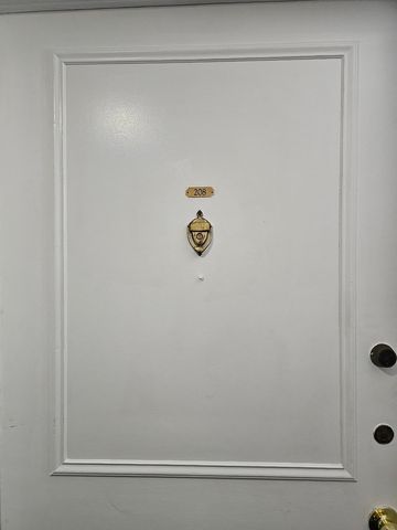 922 Old Willow Road 208, Prospect Heights, IL 60070