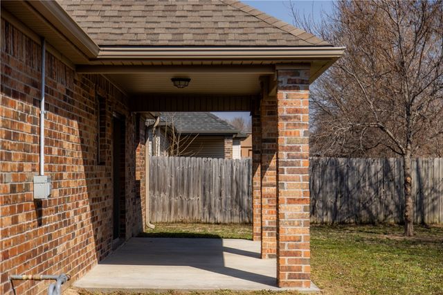 1631 Citation Lane, Prairie Grove, AR 72753