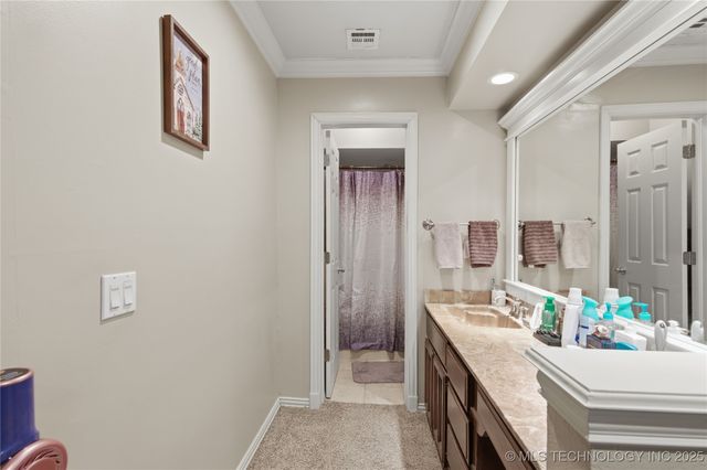 8841 E 93rd Street, Tulsa, OK 74133