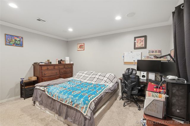 8841 E 93rd Street, Tulsa, OK 74133