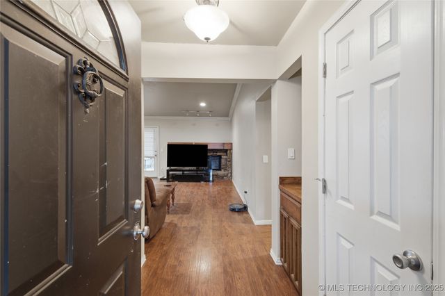 8841 E 93rd Street, Tulsa, OK 74133