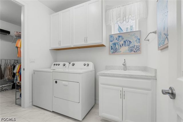 28024 Seasons Tide AVE, Bonita Springs, FL 34135
