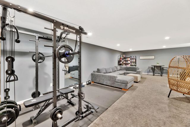 2025 E Clover Ct, Andover, KS 67002