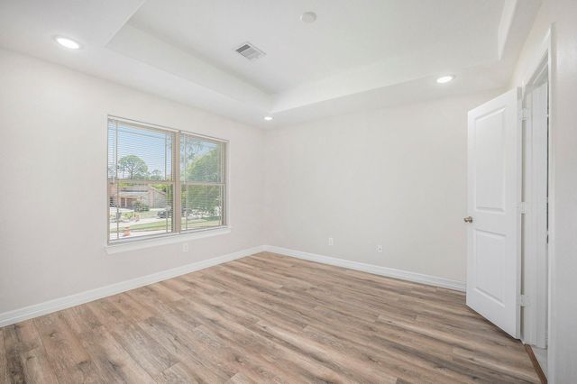 7711 Antoine Drive, Houston, TX 77088