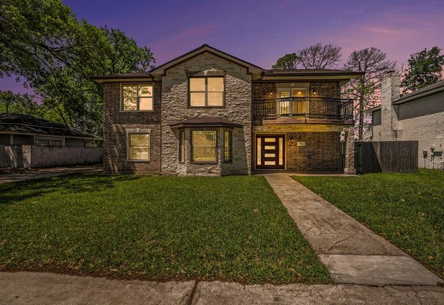 7711 Antoine Drive, Houston, TX 77088