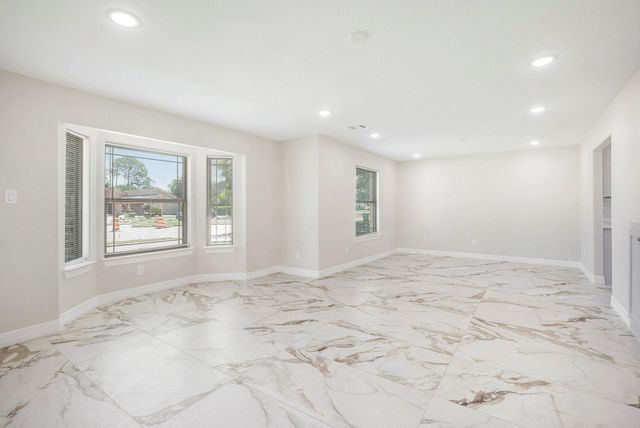 7711 Antoine Drive, Houston, TX 77088