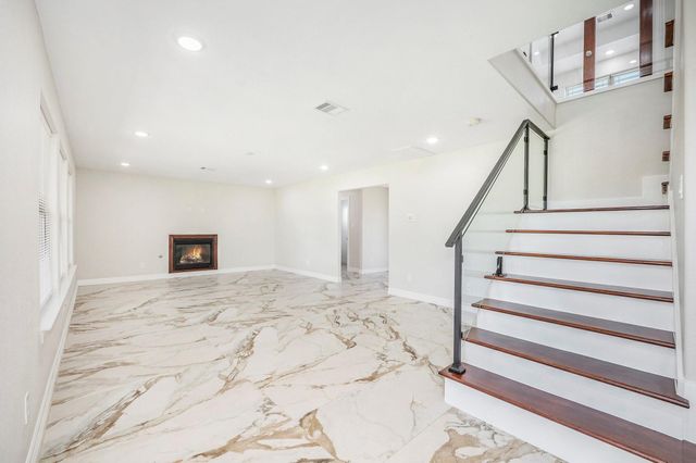 7711 Antoine Drive, Houston, TX 77088