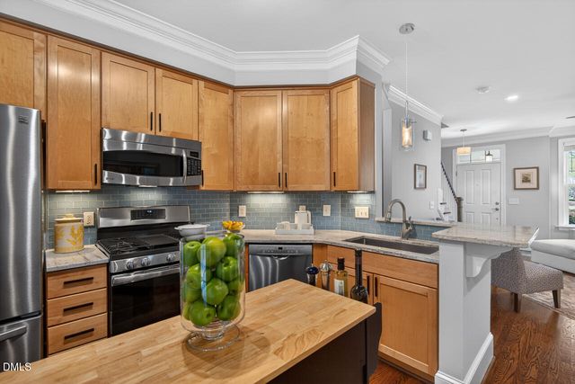 142 Finsbury Street, Durham, NC 27703