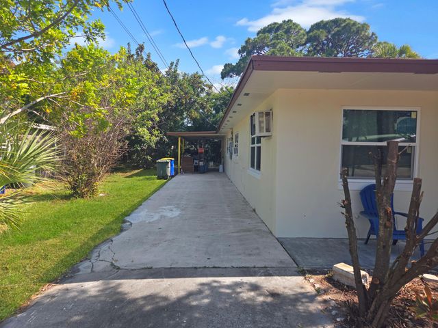 515 Palm Avenue A&b, Fort Pierce, FL 34982
