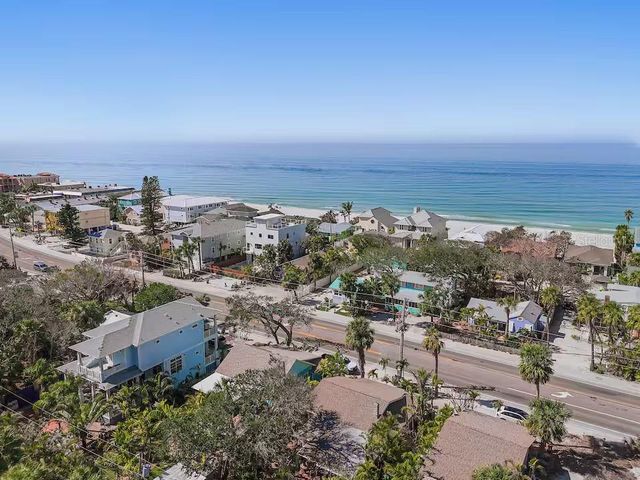 724 GULF BOULEVARD, Indian Rocks Beach, FL 33785