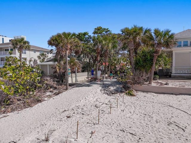 724 GULF BOULEVARD, Indian Rocks Beach, FL 33785