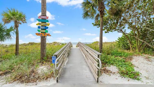 724 GULF BOULEVARD, Indian Rocks Beach, FL 33785
