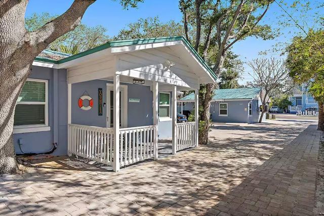 724 GULF BOULEVARD, Indian Rocks Beach, FL 33785