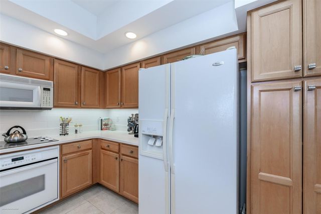 3313 SUNSET KEY CIRCLE 306, Punta Gorda, FL 33955